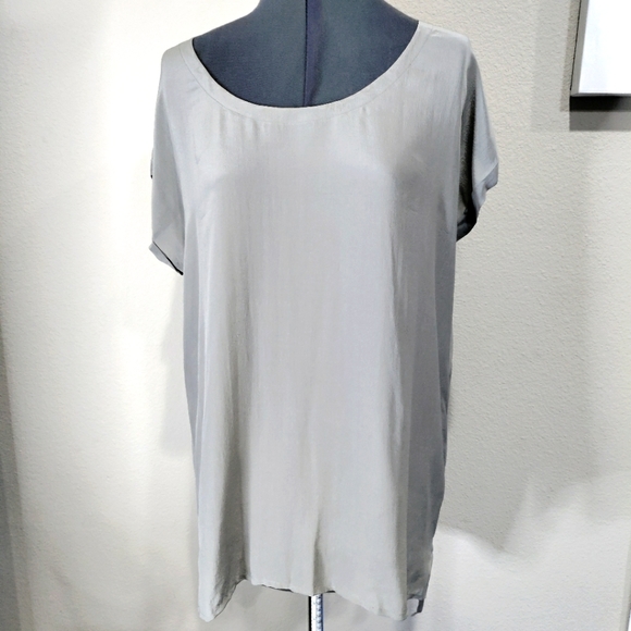 Eileen Fisher grey 100% silk blouse women's size Medium - Picture 1 of 8